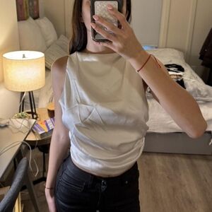 Zara White Crop-top
